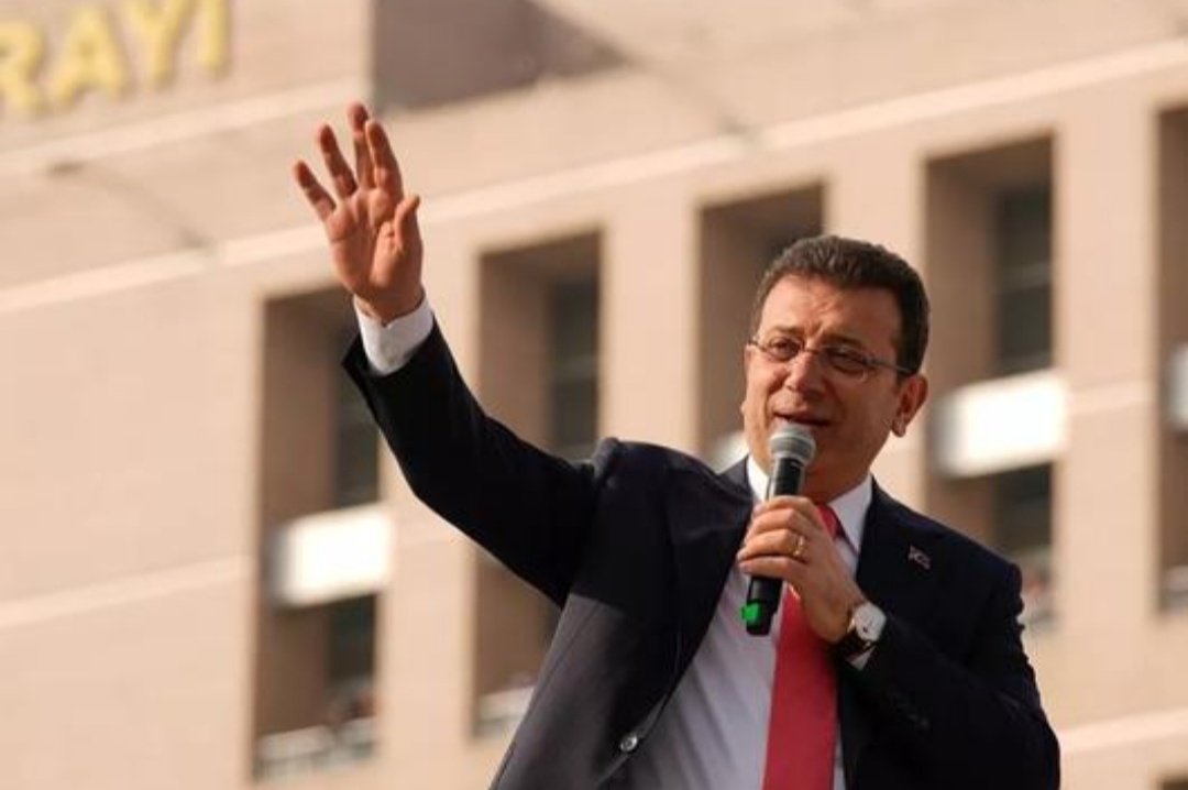 İstanbul Büyükşehir Belediye Başkanı ve Türkiye Belediyeler Birliği Başkanı Ekrem İmamoğlu, tutuklandı.

#ekremimamoğlu #ibb #tutuklandı #serbest #sarachanedeyiz #ohal #sondakika #sokağa #hukumetistifa #chp #çağlayan