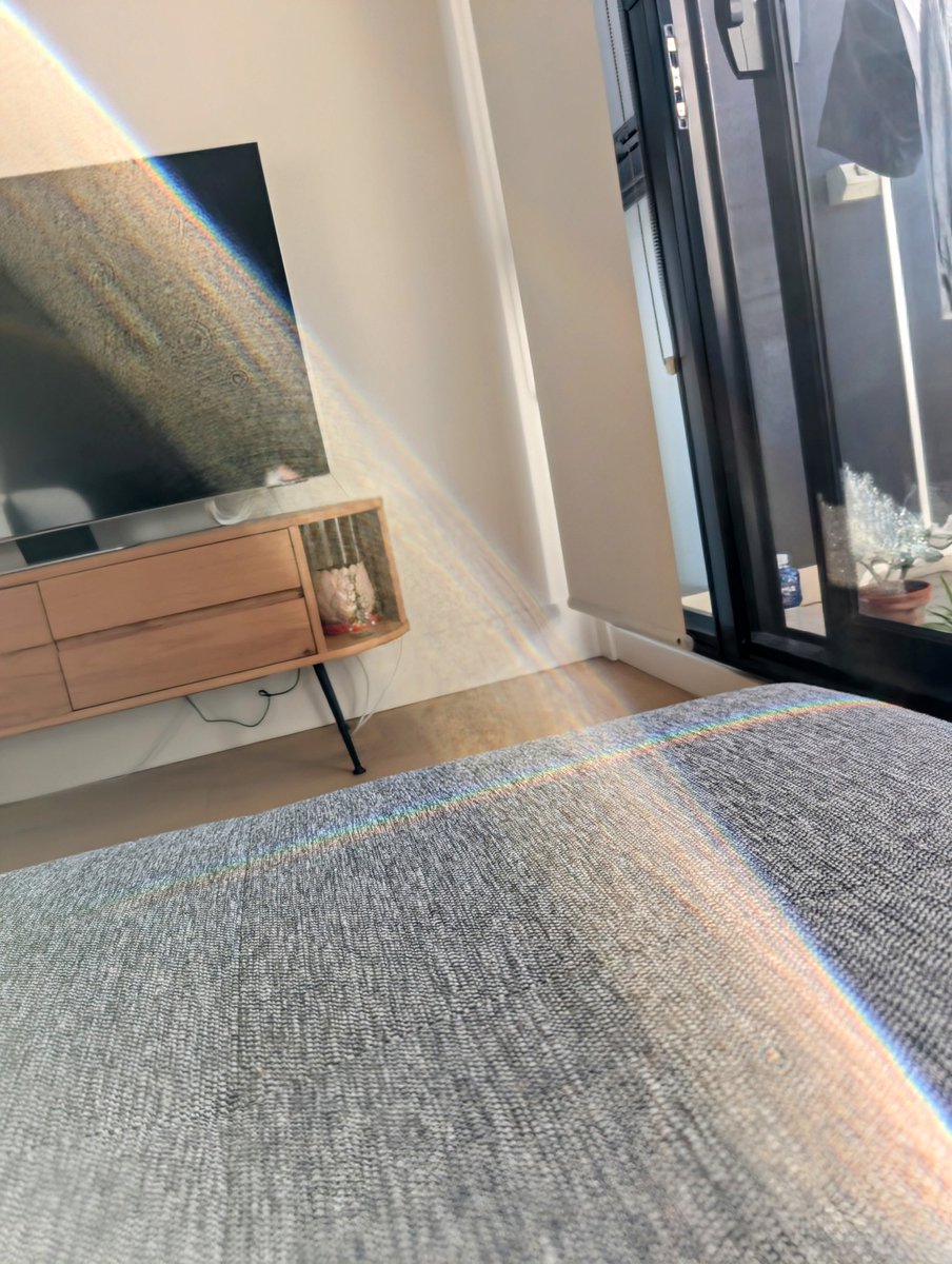 又是這樣好的一道彩虹。