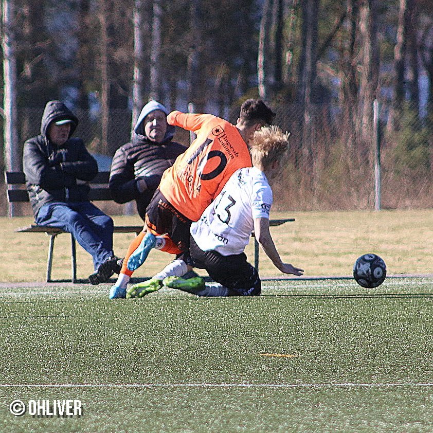 FK Älmeboda/Linneryd 🧡🖤🤍 (@fk_almebodalinn) on Twitter photo 