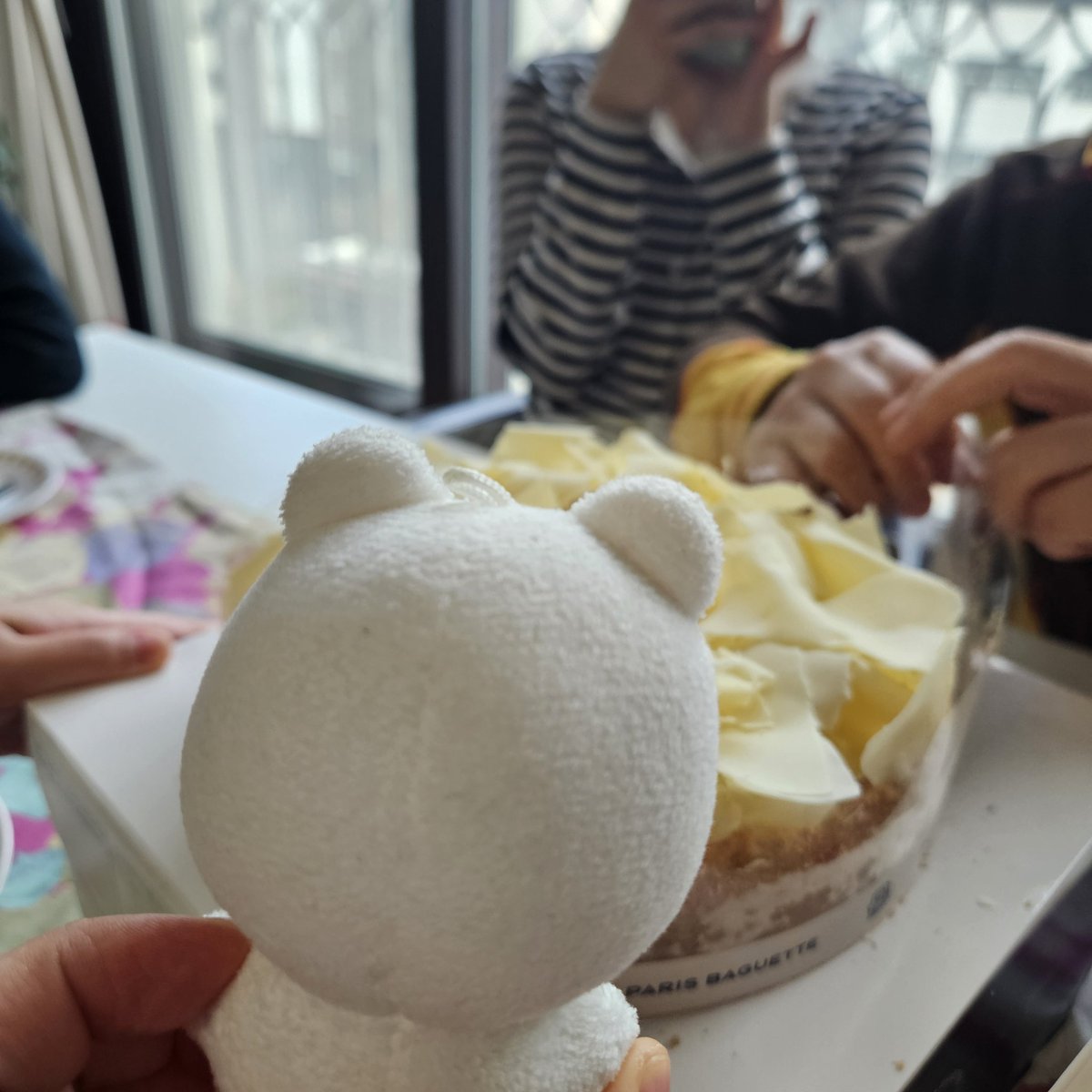 #데일리맵톨
하루 일찍 생일파티
나랑 생일이 같은 맵토리... 어느덧 두살이 되었네🥰 후후훗
오랜만에 파바 케이크를 샀당 냠-🎂🍰