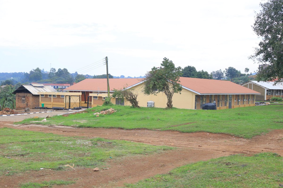 MakoboreL's tweet photo. Bring your boy child to study at one of the best institutions. Improved infrastructures at school, special thanks to the @GovUganda for the support rendered, @MODVA_UPDF engineering brigade, Old Boys, and the welwishers. #Ascendimus #Nitwinamuka https://t.co/NC4teu7ddI