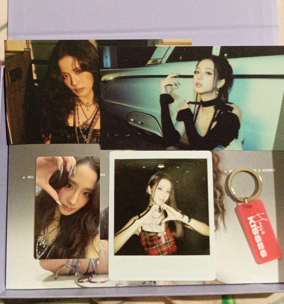 actressooyaaa's tweet photo. ⋆˚࿔ #katesmail 𝜗𝜚˚⋆
            💌: @haesoorecords 𐙚

— jisoo is here! thank you so much for the giveaway, and thank you @rosiecartt_ for packing it safely. 💟
           [ ──★ ˙ #rosie_feedbacks 🍓 ̟ !! ] https://t.co/mFUKiYKqld