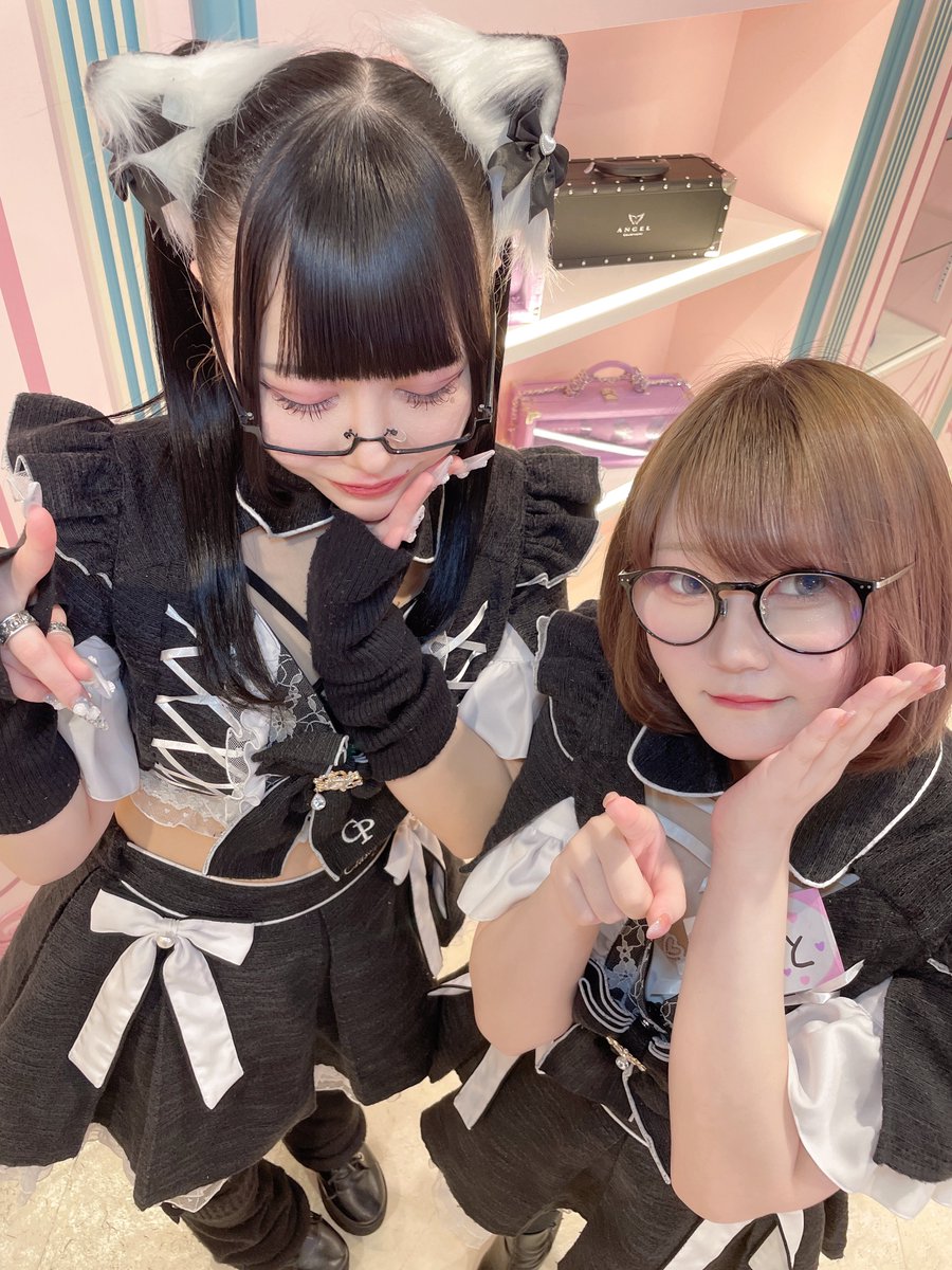 cp_akb's tweet photo. 🉐イベントやってます❗️
クラプリGoogleかポケパラに
新しくクチコミを投稿して頂けたら
ワンセット無料‼️
これは来やすいな......
お待ちしております❗️
🐈⬛あくびちゃん@alco_akubi
👓かるとちゃん@cp_karuto
#かわいい #コンカフェ #秋葉原 #ポケパラ
#ClassyPrincess https://t.co/NDImNOarw9
