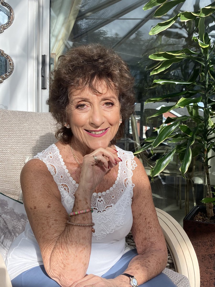 IreneEstry's tweet photo. Active/Ageing every moment becomes a memory , so put on a happy face , get your your Positive Pants on and have your own internal party 🎉 your more special then you realise @ArmandBeasley @ShobnaGulati @RealDeniseWelch @Cath_Tyldesley @Dan_Brocklebank https://t.co/Ez4geNRKUk