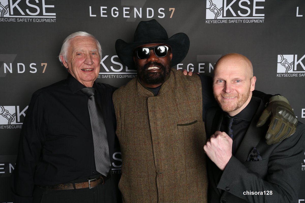 Gr8 nite recently with <a href="/dellboychisora/">Derek Chisora 🥊</a> working 4 the fabulous <a href="/Legends7Events/">Legends 7</a> who always bring something unique to the table. A pleasure to work alongside one of the nicest guys in the buisness <a href="/SkyJohnnyNelson/">Johnny</a> 

#boxing #Entertainment #performance