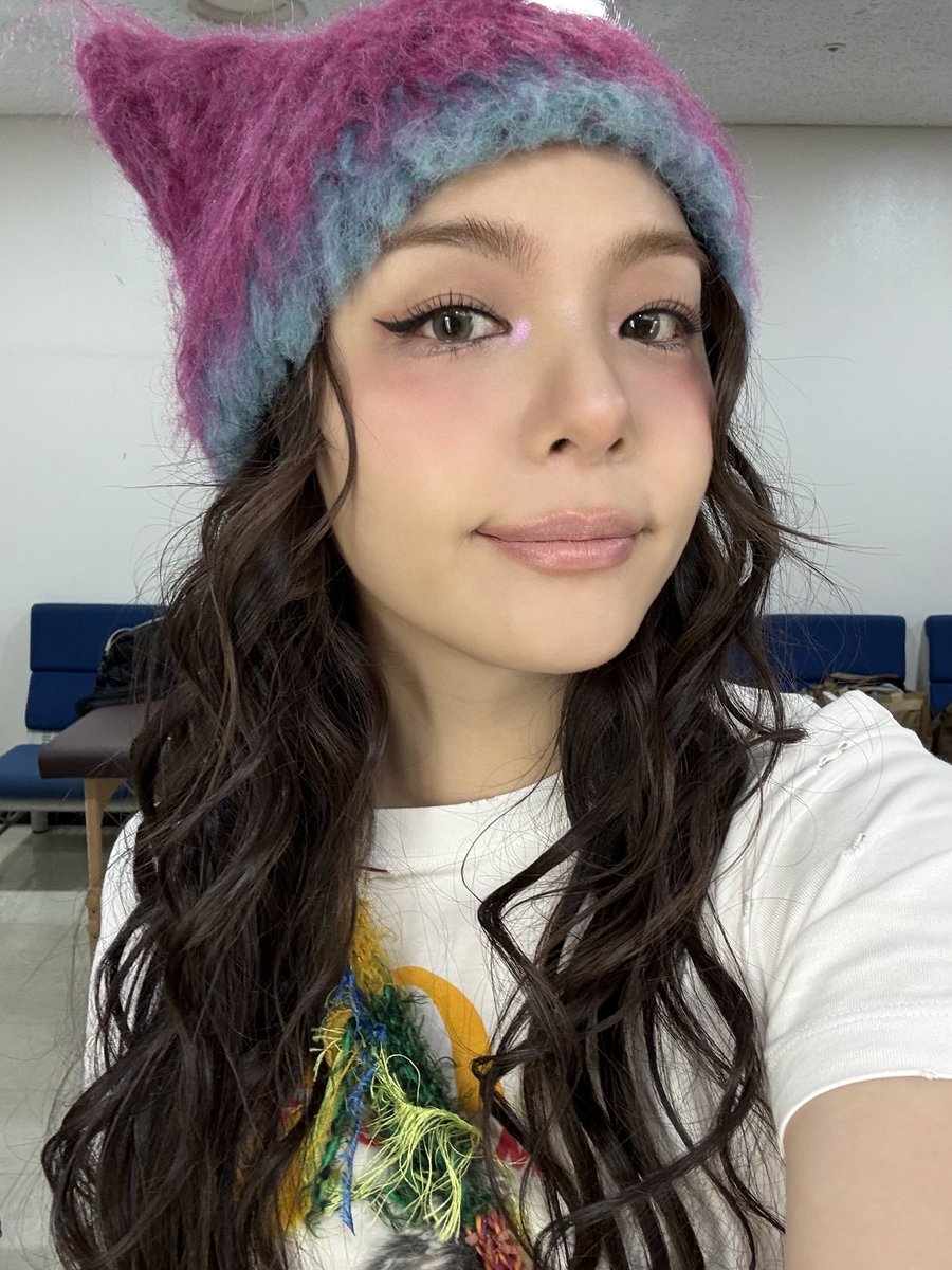 itzailee's tweet photo. [📸]
250323 | #SBS #인기가요

막방까지 함께해 준 에일리언 너무 고마워요❤️
현장에서 직접 응원해 준 일리언, 멀리서도 마음으로 응원해 준 일리언들 덕분에 행복한 활동이었어요!
앞으로 있을 스케줄도 많이 응원해 주세요🥰

#에일리 #Ailee #Memoir https://t.co/OoSY2Wq5op