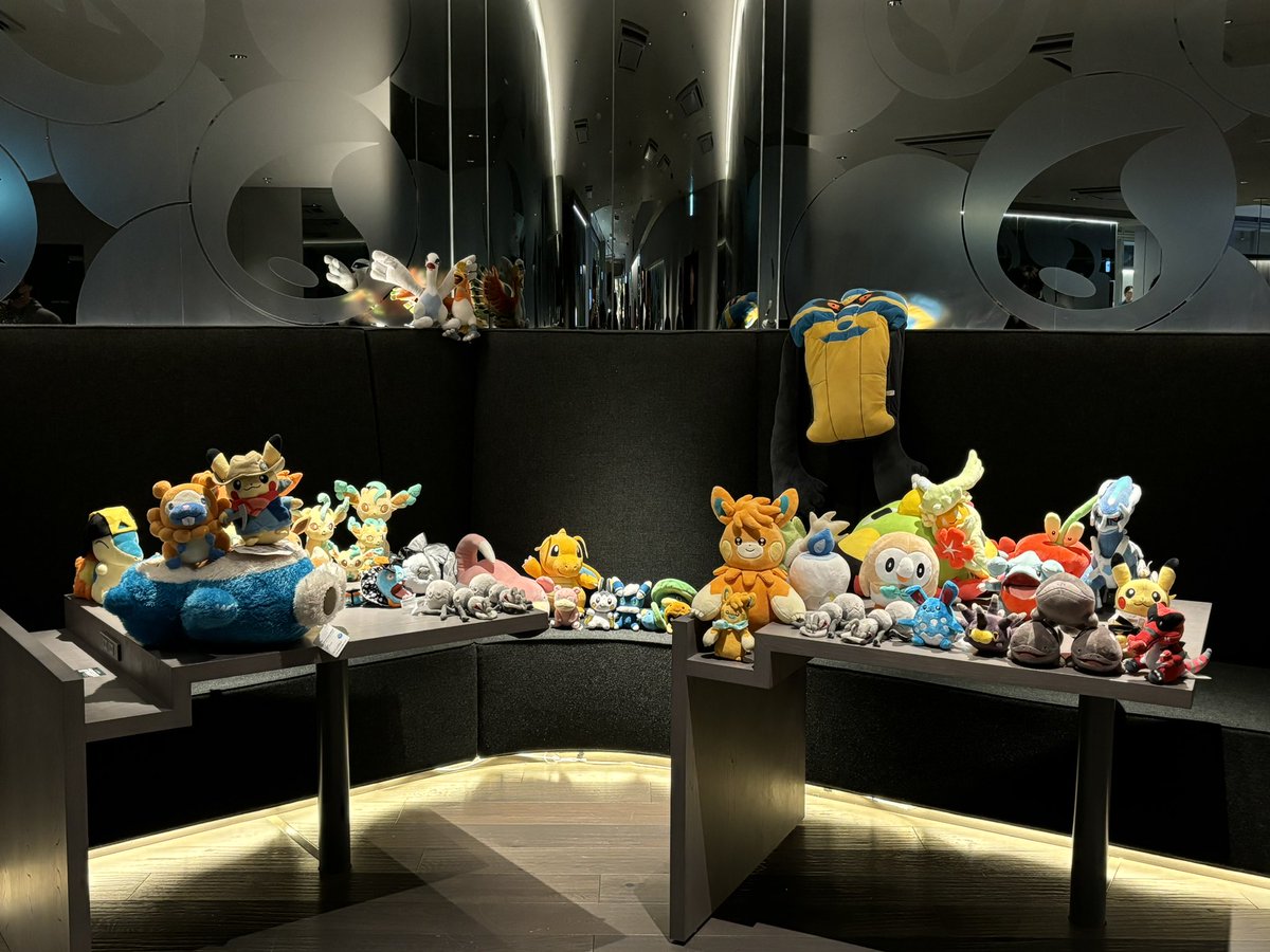 Link_ny_D's tweet photo. ポケカラウンジでぬい活イベントに参加🌟
前回に続き2回目の参加だったけど、やっぱりこの雰囲気めっちゃ良い...🥰
対戦してくださった方々、お話してくださった方々ありがとうございました！
みんなのぬい達かわいすぎた🫶

#ポケカラウンジ 
 #PlushieLife 
 #ぬい活 https://t.co/eM6Ap725rd