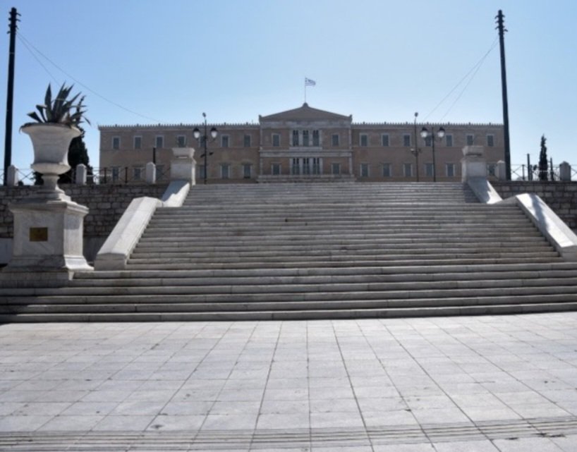 888mv888's tweet photo. Τώρα συγκέντρωση στο Σύνταγμα για τον Λυγγερίδη. https://t.co/Tv8g9SquZ3