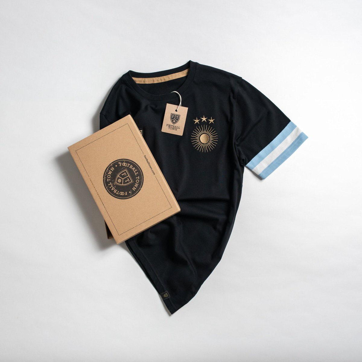 Our best seller back in stock! Get it before it’s gone 🔥
The Captain GOAT 🐐🇦🇷