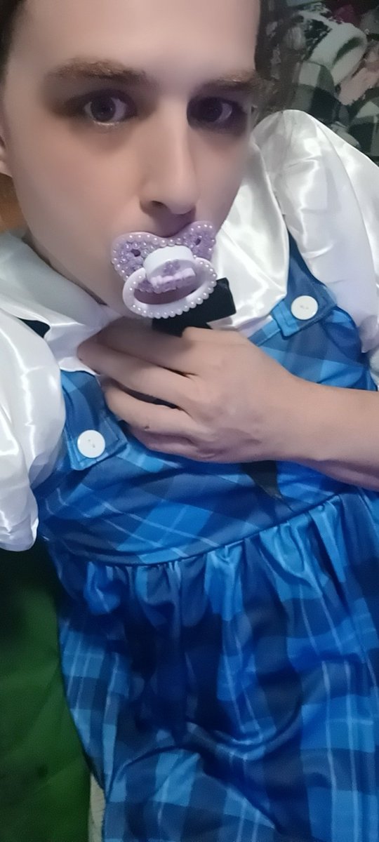 sissy_precious's tweet photo. Isn't this dress adorable 

Hard to believe I got it from a Halloween store 

#sissy #abdl #diapersissy #diapergirl #sissyslave #liveinsissy https://t.co/r03V3ByaRs
