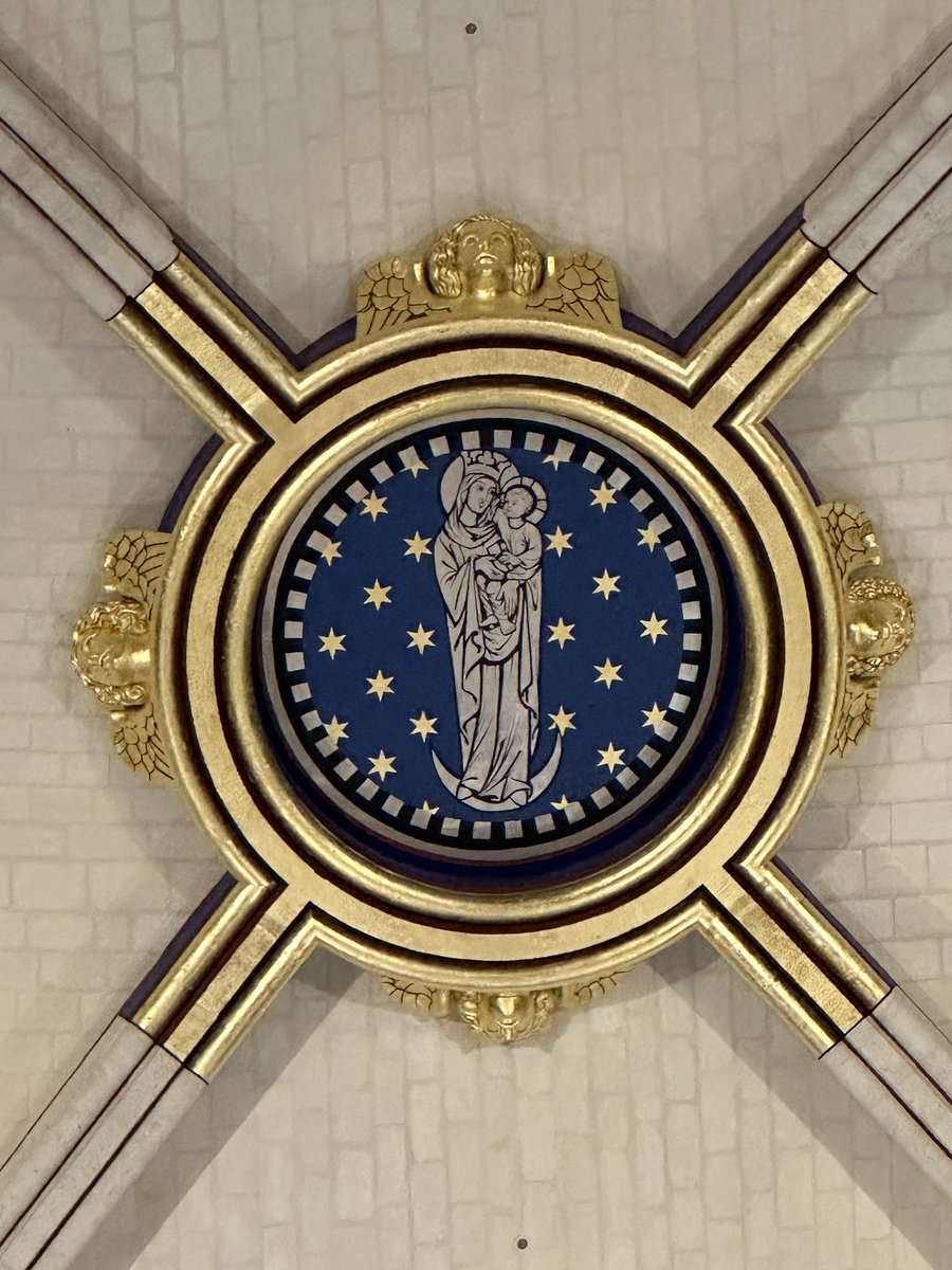 Mère de l’espérance, priez pour nous
Cathédrale Notre-Dame de Paris (IV) via Annick