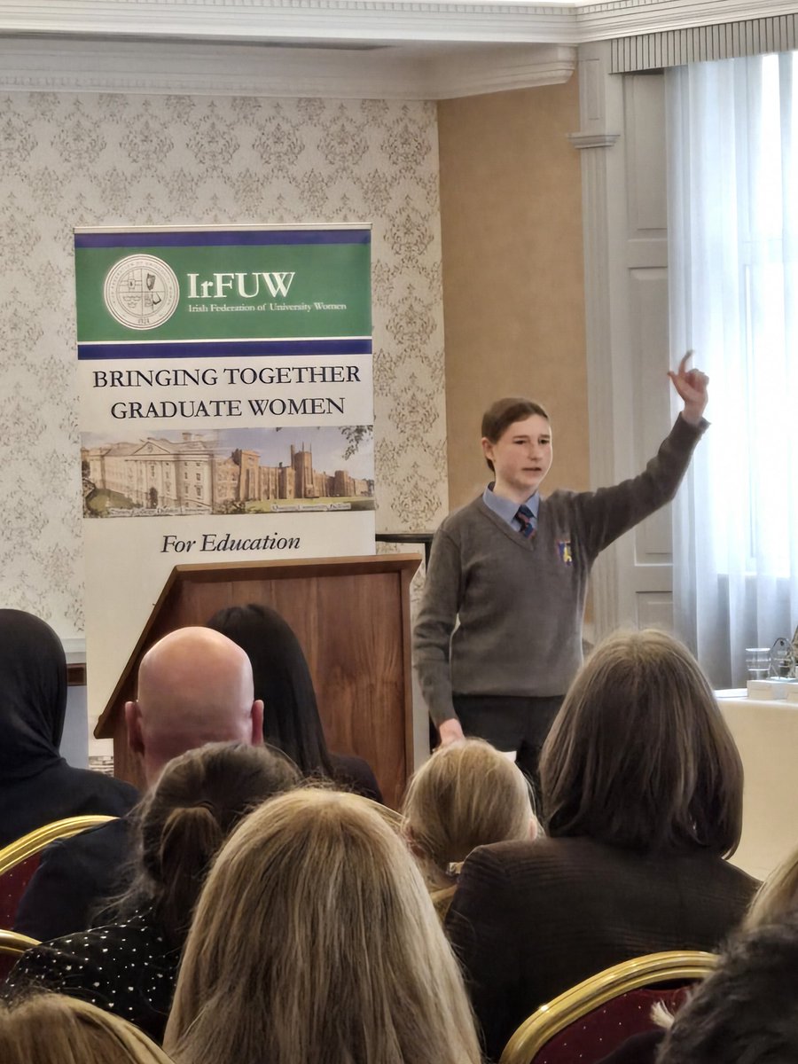 Miss Morrin tweet media