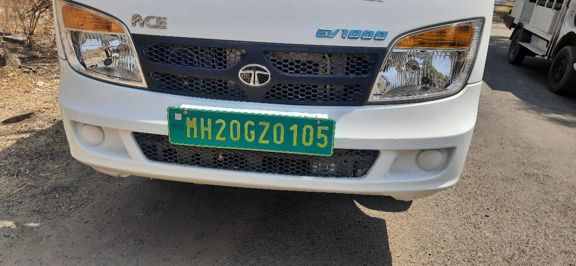 kristokuns's tweet photo. @ASIGoI I am at Ellora site. Vehicle do not drop at site 32 which is stop. Why? No complaints are being heard why? Aged person cannot walk come. Why security has no say and weak at @UNESCO heritage site. https://t.co/xodUAdv1TR
