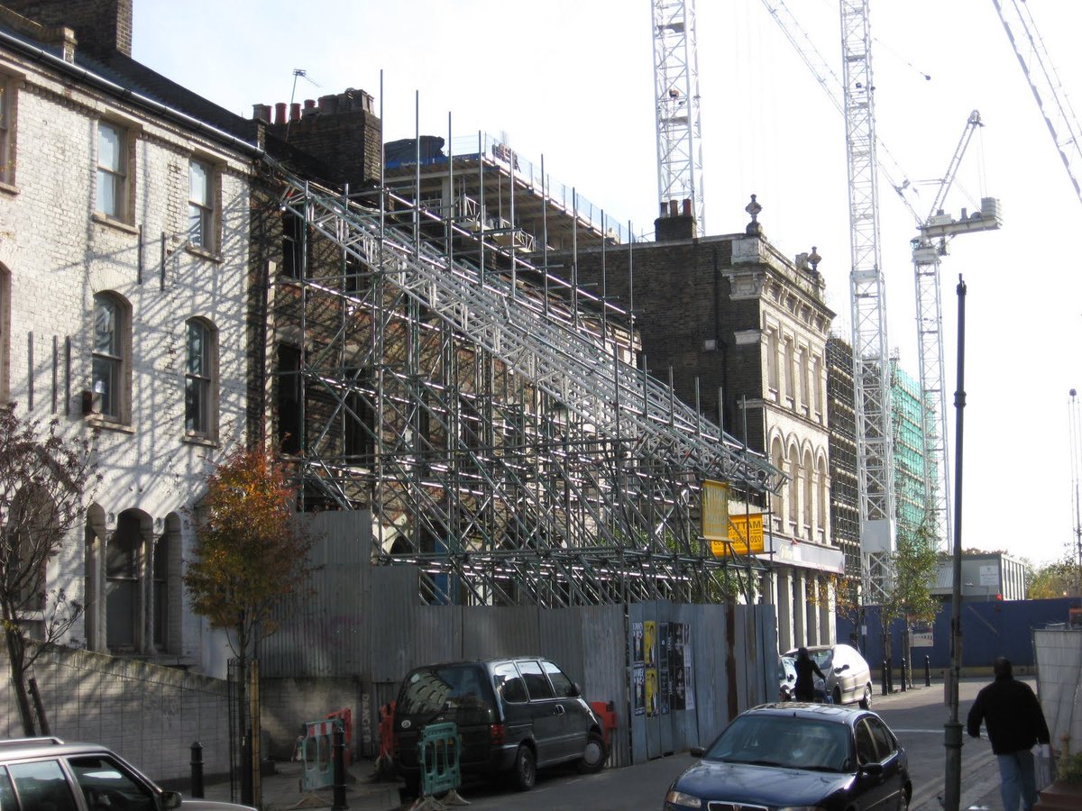 <a href="/hackneycitizen/">Hackney Citizen</a> <a href="/mayorofhackney/">Mayor of Hackney</a> <a href="/HackneySociety/">The Hackney Society</a> <a href="/HackneyLabour/">Hackney Labour</a> <a href="/hackneysouthlab/">Hackney South Labour</a> <a href="/MOPSCampaign/">Morning Lane People's Space</a> <a href="/HackneyAbbott/">Diane Abbott</a> <a href="/AndrewBoff/">Andrew Boff</a> <a href="/EasternCurve/">Dalston Curve Garden</a> <a href="/MichaelRosenYes/">Michael Rosen 💙💙🎓🎓 NICE 爷爷</a> £63,000 Council scaffolding plan to stitch up Dalston's "Cultural Quarter"
opendalston.blogspot.com/?m=1