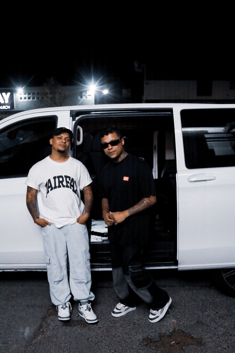 TwinzSpin's tweet photo. Road Tripping - twinzspinbookings@gmail.com https://t.co/jl2rj8EvzA