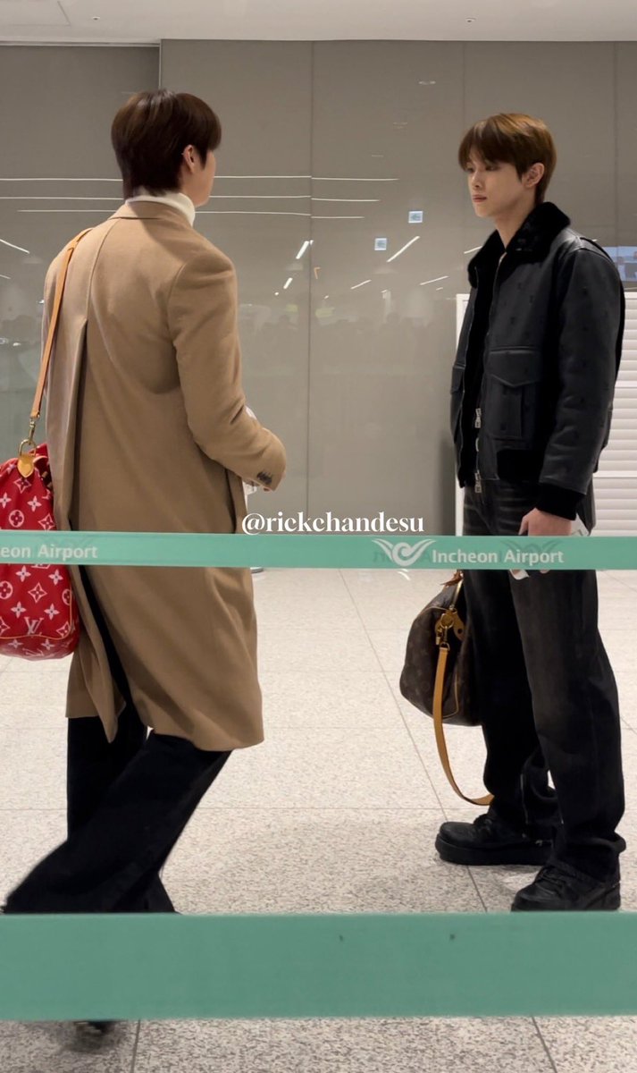 정성찬 거대한거 보실분