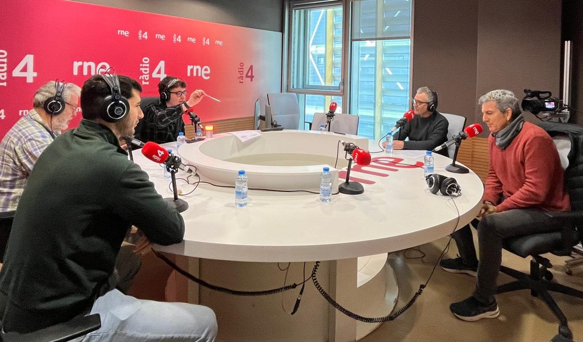 ⚽️ El futbol és així (o no) amb els nostres tertulians Luismi Mendizabal, Julio Sieiro, Xavi Gamper i <a href="/EloiBlanes/">Eloi Blanes</a> 

👉 Escolta'ns a rtve.es/play/audios/pr…