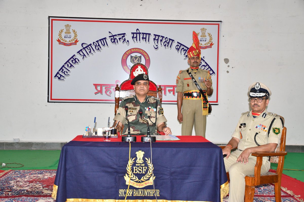 stcbsfnb's tweet image. Sh Ravi Gandhi, ADG BSF(EC) visited STC BSF NB in c/w Annual Inspection on 22 march 2025.He addressed STC staff and recruits and congratulated newly joined recruits for joining largest border guarding force of the world and wished them a bright future.