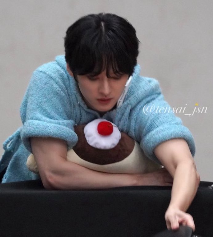 userlinoring's tweet photo. missing pudding boy https://t.co/oiSwWFBulX