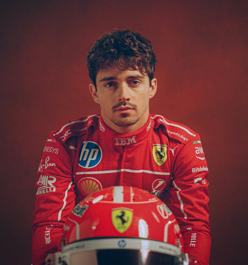 Cl16__FanpageFr's tweet image. 🔴 BREAKING : CHARLES DÉPASSE SÉBASTIEN VETTEL EN DEVENANT LE PILOTE FERRARI AYANT INSCRIT LE PLUS DE POINTS DANS L&apos;HISTOIRE POUR LE CHEVAL CABRÉ EN F1 AVEC PLUS DE 1405 POINTS ! ♥️

Charles ajoute une nouvelle page dans le livre d&apos;histoire de Ferrari ✨️✍️

#F1 #AusGP 🇦🇺