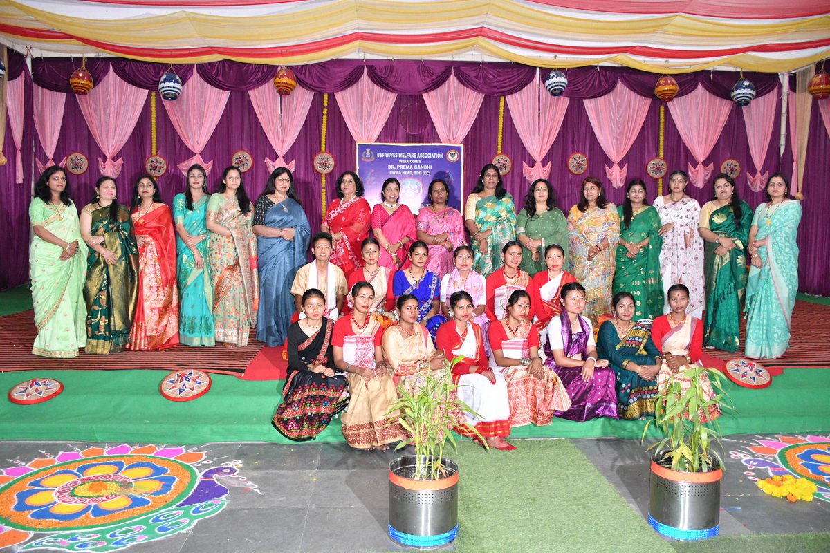 stcbsfnb's tweet image. Dr Prema Gandhi,BWWA Head BSF(EC) visited STC BSF NB, attended various programmes and interacted with BWWA members. She motivated all the BWWA members to look after their families, education of children and wished them good luck.