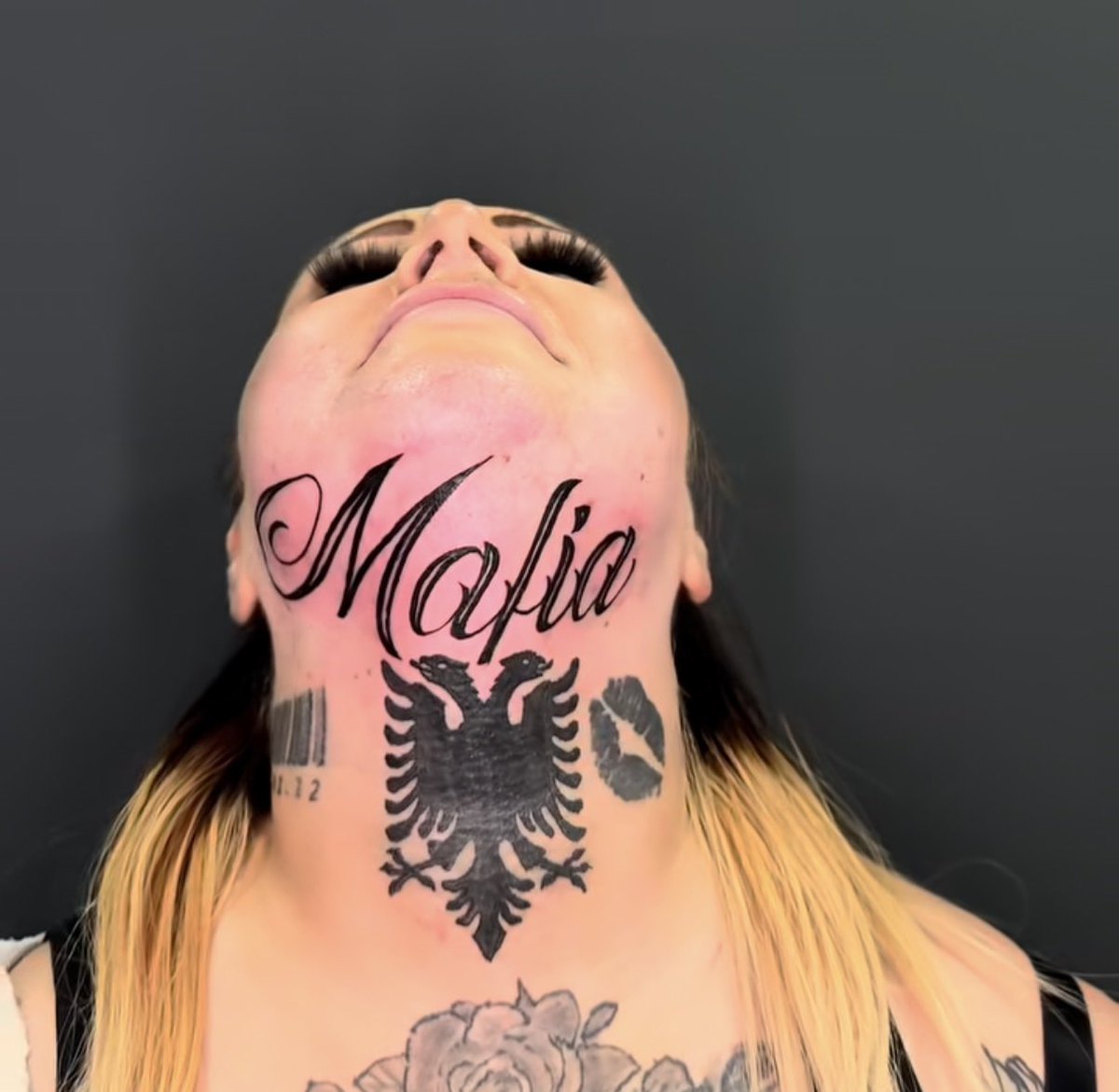 UtlendingT's tweet image. Malin (22) frisør fra Porsgrunn etter å ha vært på date med en Albaner