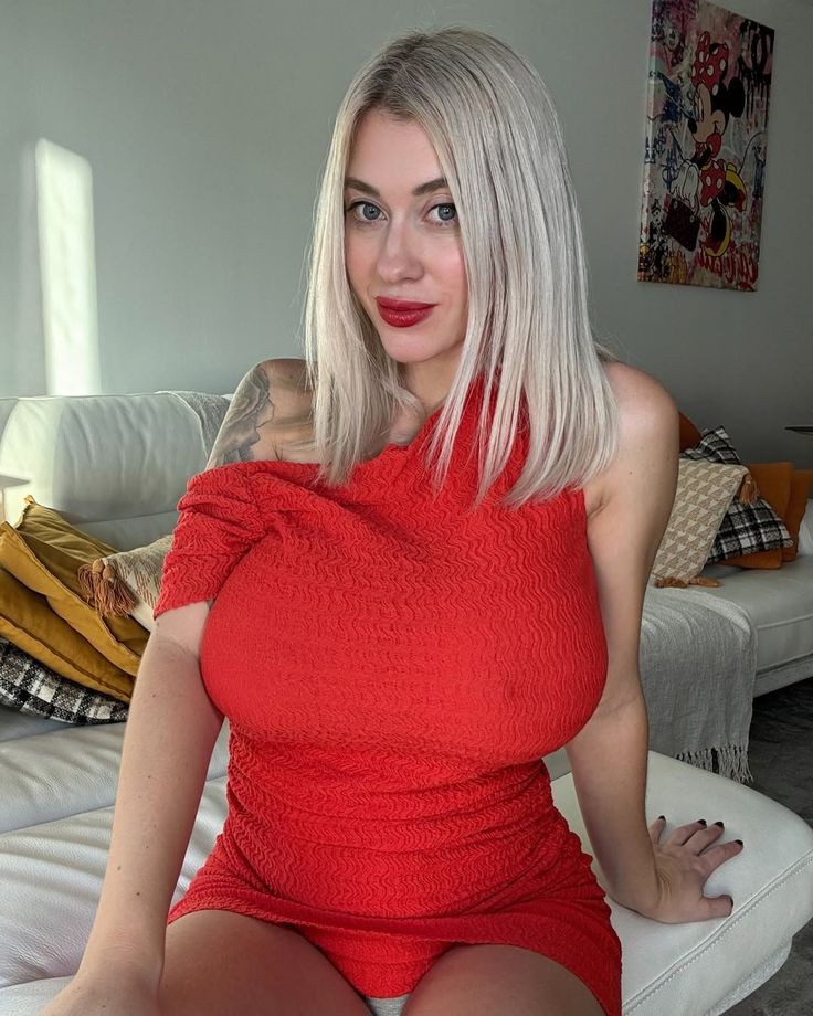 If you stop scrolling because you like it, send me a 💋 I'll DM you.