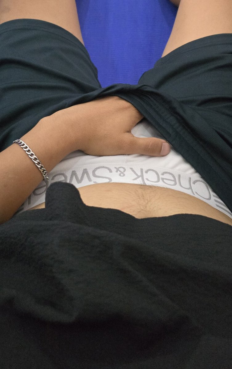 Cũng k có gì thú vị...
Cuộc sống này chỉ có 2 từ .....
 😀 😞