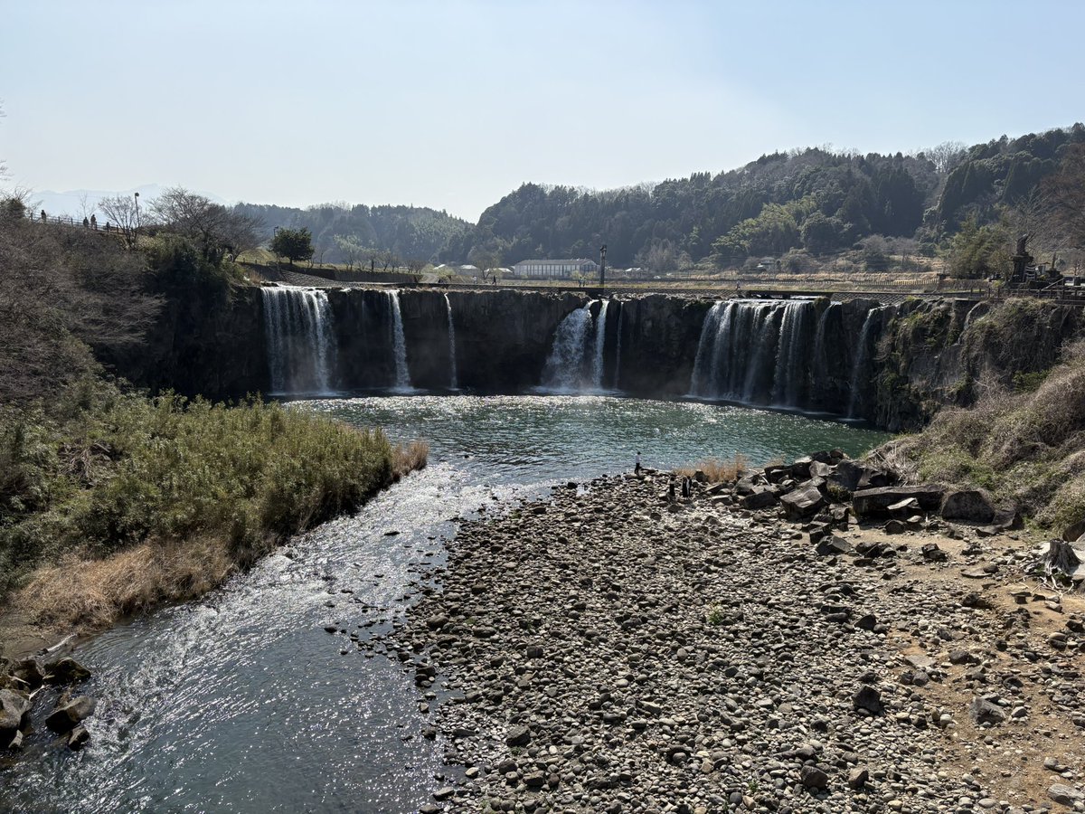 nakabari's tweet photo. 今日は天気良くて暖かかったから地元の先輩たちと数ヶ月ぶりに近場で走った🥰
ブレーキランプが点灯したままになるトラブルあったけど、古いバイクだから仕方ないwwwめっちゃ楽しかったなぁ〜😁
急遽声かけたんですけど、付き合っていただきありがとうございました🙇
次はちゃんと計画立てます😢 https://t.co/3bBE6lY4qb