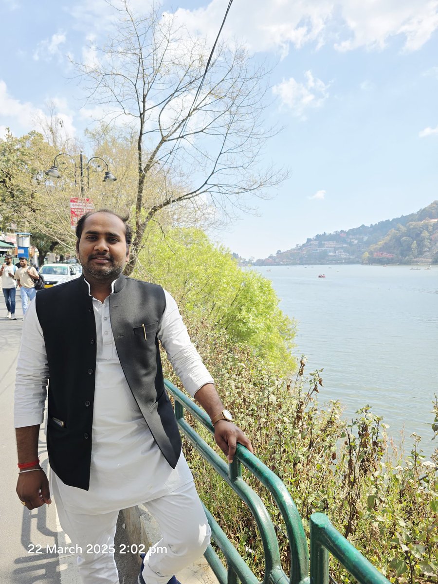 a_documentation's tweet photo. नैनीताल की खूबसूरत वादियों का आनंद लेते हुए.... https://t.co/MidH39OvPh