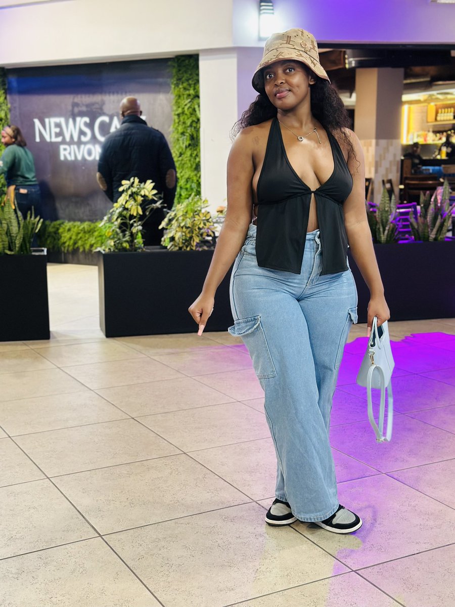 Pretty bhelekazi tweet media