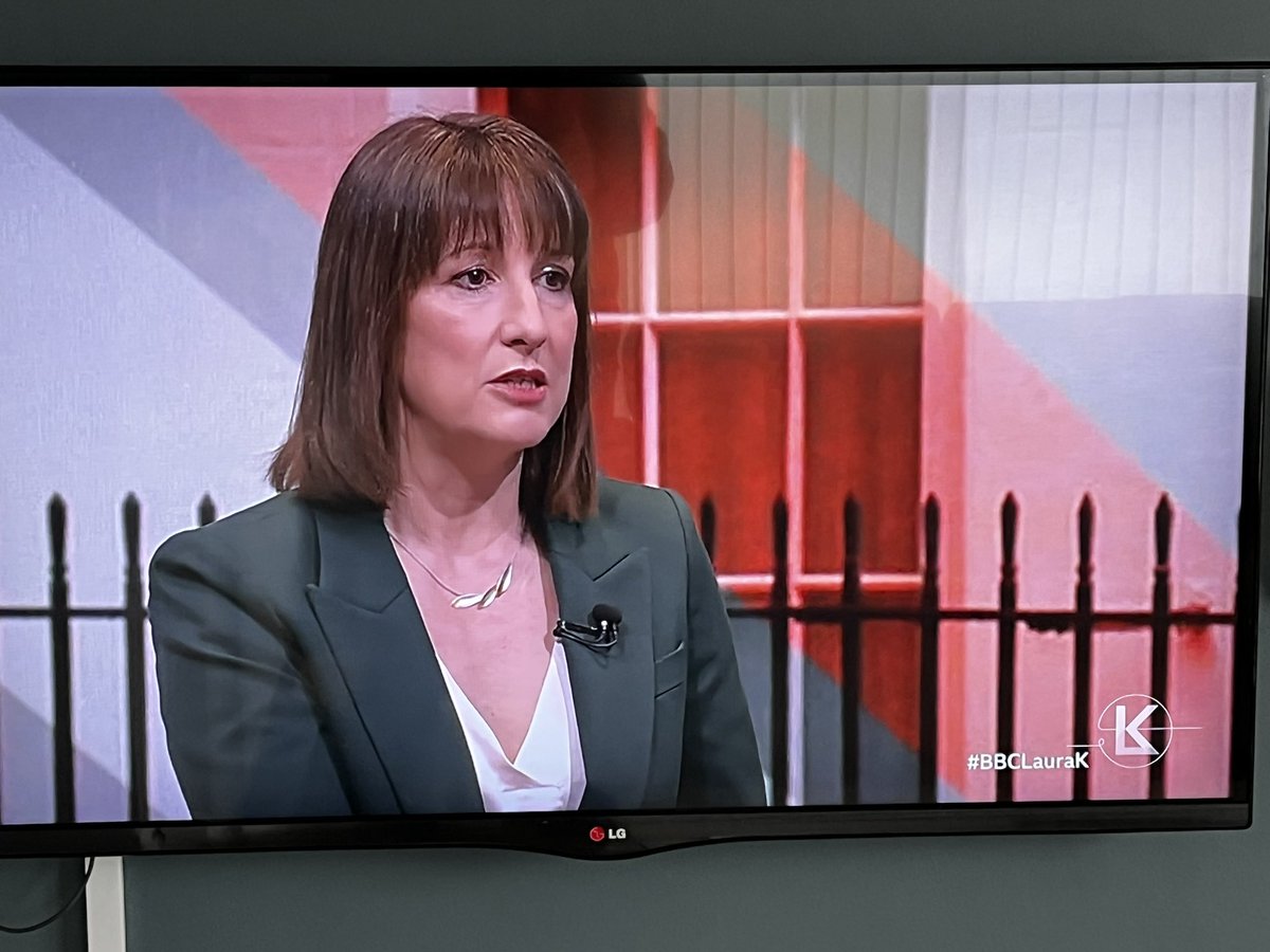 RFA claiming the reduction in interest rates is down to how #Labour has run things post budget is laughable 😂 #BBCLauraK more lies trying to pull the wool over voters eyes. Borrowing up, growth down.