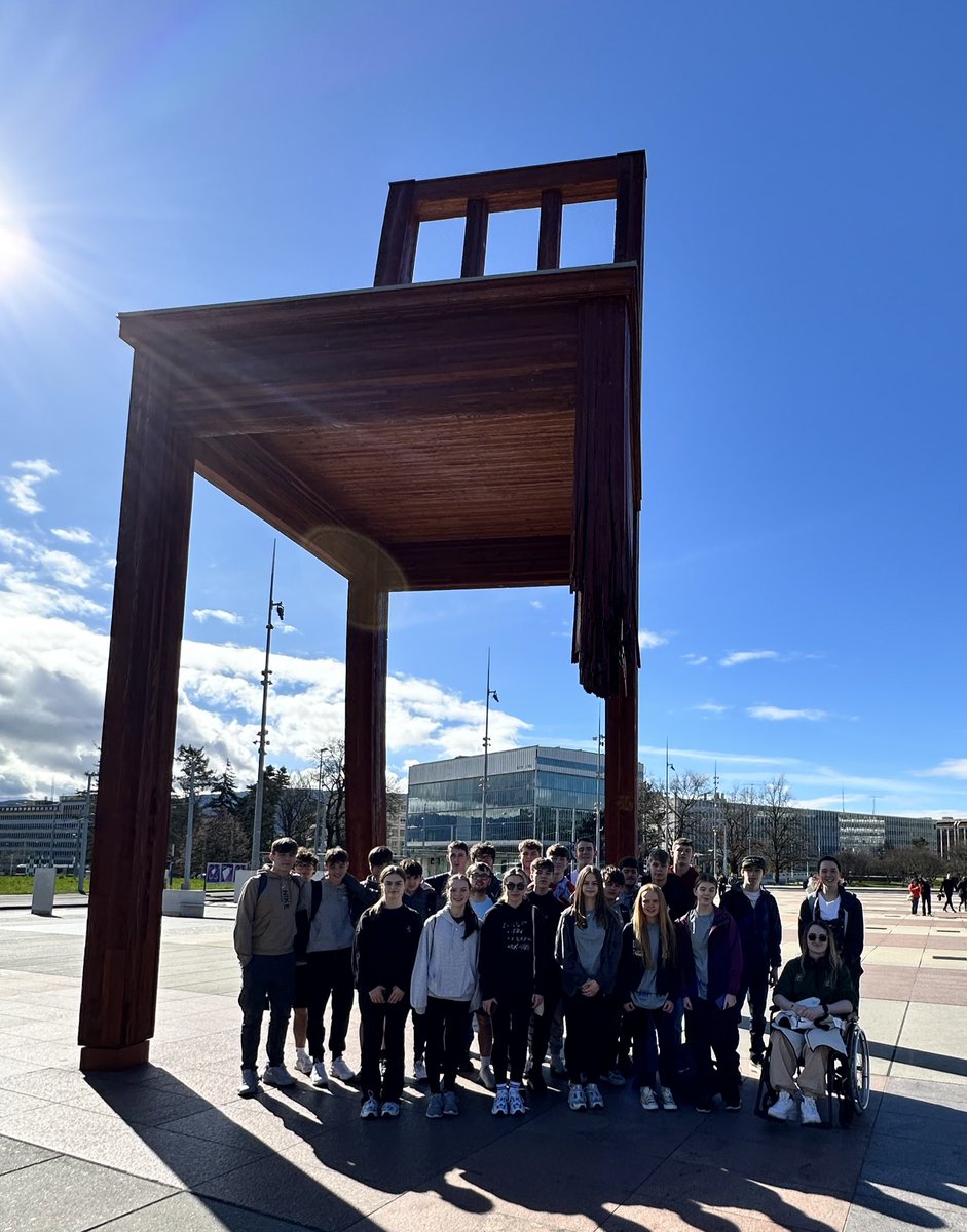 Photo Op at United Nations <a href="/UN/">United Nations</a> #BonessCERN25 <a href="/Boness_Academy/">Bo'ness Academy</a>