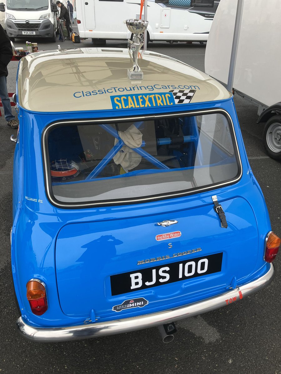 Simeracing's tweet photo. Successful Saturday at @DoningtonParkUK for Classic Touring Cars Pre66 Championship. Class win in the @MillersOilsLtd Mini. Looking good with the @Scalextric retro stickers too 👌
We race again at 10am today. Watch on the BARC Racing YouTube channel. https://t.co/V6pcfwvzgL