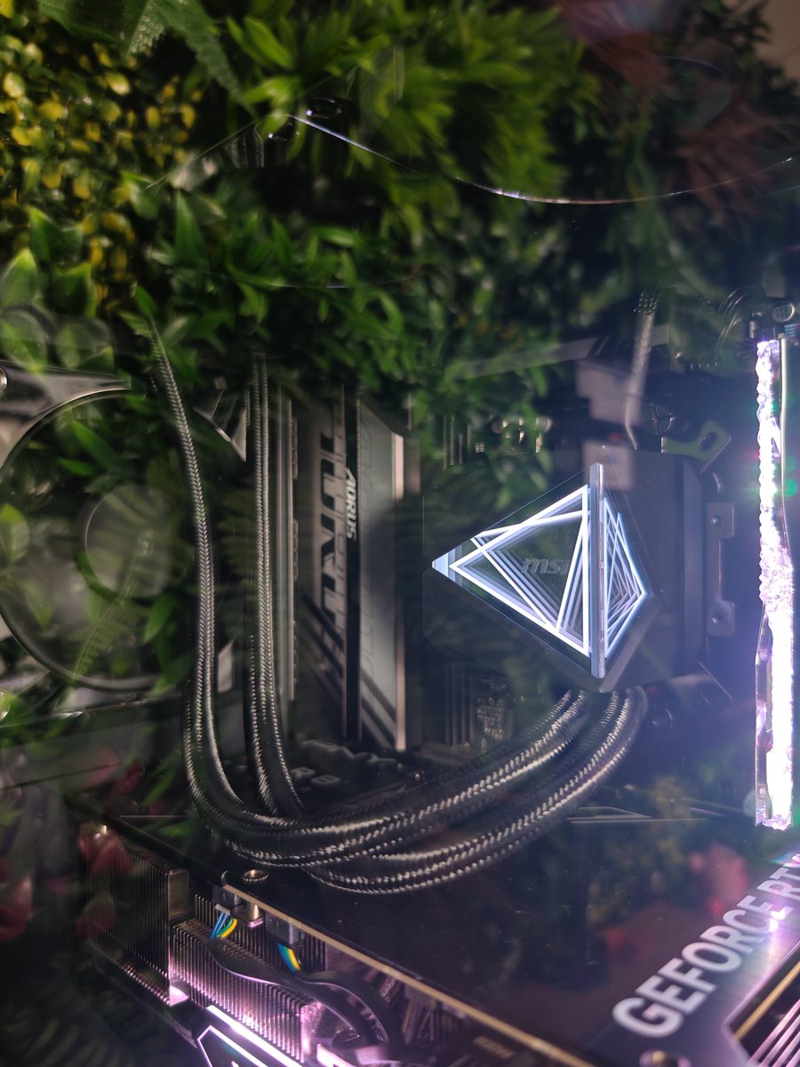 Corlitech's tweet image. I360 en test sur mon pc perso on va voir si @msifrance on fait un gros gloW up sur les systèmes de refroidissement