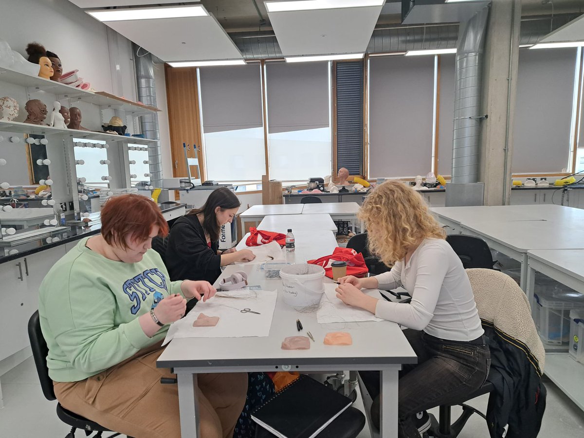 Hair, Make-up and Prosthetics for Stage and Screen (@uonhmpss) on Twitter photo <a href="/UONHMPSS/">Hair, Make-up and Prosthetics for Stage and Screen</a> applicants were having a go at hair punching in our studios yesterday as part of <a href="/UniNorthants/">UniofNorthampton</a> Discovery Day! Dr I-Chun Hsiao provided a tour of our specialised studios and labs, while current first years spoke to their course experiences and did a Q&A #UON <a href="/UONHMPSS/">Hair, Make-up and Prosthetics for Stage and Screen</a> applicants were having a go at hair punching in our studios yesterday as part of <a href="/UniNorthants/">UniofNorthampton</a> Discovery Day! Dr I-Chun Hsiao provided a tour of our specialised studios and labs, while current first years spoke to their course experiences and did a Q&A #UON