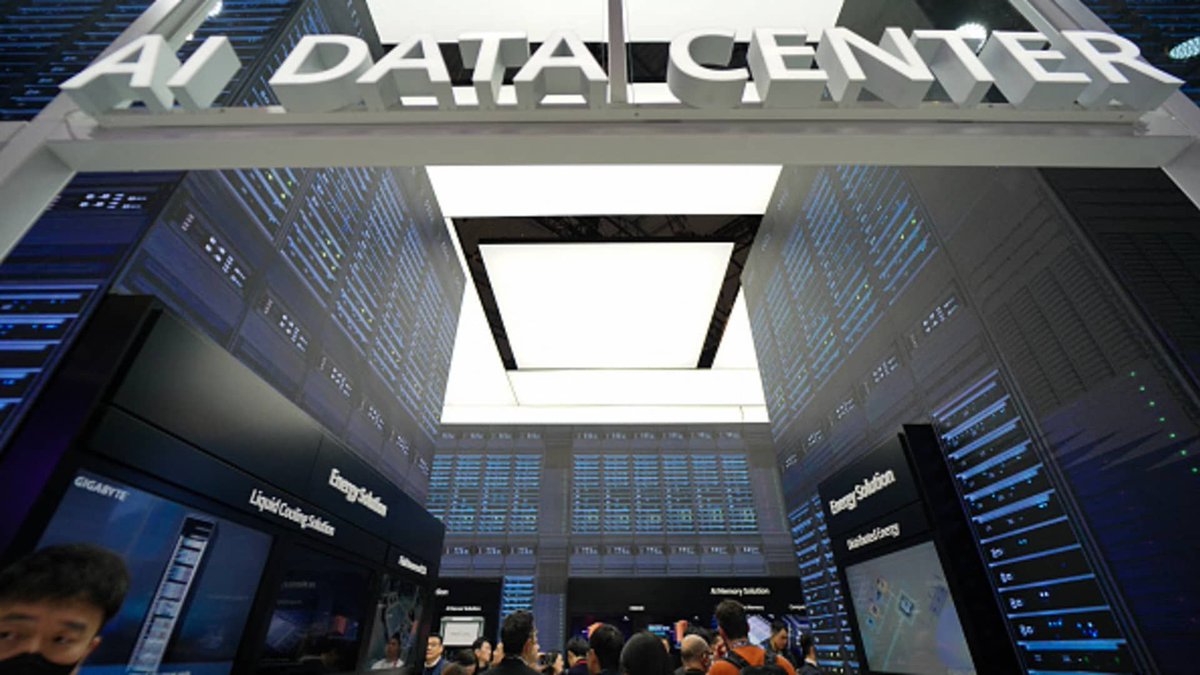 ipfconline (@ipfconline1) on Twitter photo Telcos race to transition from โdumb pipesโ to tech players with help from #AI
buff.ly/T0lHnFA <a href="/CNBC/">CNBC</a> <a href="/Ryan_Browne_/">Ryan Browne</a>
#DigitalTransformation
Cc <a href="/SpirosMargaris/">Spiros Margaris</a> <a href="/mvollmer1/">Dr. Marcell Vollmer ๐บ๐ฆ #StaySafe #CES2024</a> <a href="/jblefevre60/">Jean-Baptiste Lefevre</a> <a href="/NewsNeus/">Neus Lorenzo</a> <a href="/LavaletteAstrid/">Astrid Lavalette ๎จ๐</a> <a href="/jeancayeux/">Jean CAYEUX ๐ซ๐ท</a> <a href="/FernandaKellner/">Fernanda K O Palermo</a> <a href="/sonu_monika/">Dr. Monika Sonu I Founder Healthinnovationtoolbox</a> <a href="/FrRonconi/">Franco Ronconi ๐ฎ๐น</a> Telcos race to transition from โdumb pipesโ to tech players with help from #AI
buff.ly/T0lHnFA <a href="/CNBC/">CNBC</a> <a href="/Ryan_Browne_/">Ryan Browne</a>
#DigitalTransformation
Cc <a href="/SpirosMargaris/">Spiros Margaris</a> <a href="/mvollmer1/">Dr. Marcell Vollmer ๐บ๐ฆ #StaySafe #CES2024</a> <a href="/jblefevre60/">Jean-Baptiste Lefevre</a> <a href="/NewsNeus/">Neus Lorenzo</a> <a href="/LavaletteAstrid/">Astrid Lavalette ๎จ๐</a> <a href="/jeancayeux/">Jean CAYEUX ๐ซ๐ท</a> <a href="/FernandaKellner/">Fernanda K O Palermo</a> <a href="/sonu_monika/">Dr. Monika Sonu I Founder Healthinnovationtoolbox</a> <a href="/FrRonconi/">Franco Ronconi ๐ฎ๐น</a>