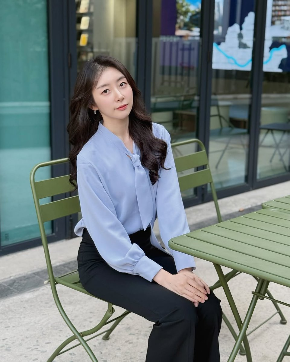 StellarUpdates_'s tweet photo. [250322] Gayoung @ gy._.1202 Instagram post update 

🤍🩵✨

#스텔라 #Stellar #김가영 #KimGayoung #가영 #Gayoung https://t.co/thn1yUb9tF