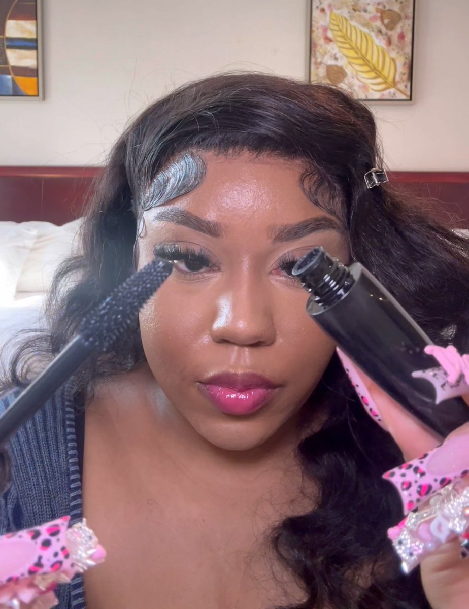 MSublimity's tweet image. only 18 days left until the mirrored sublimity Velour lift mascara launches! Are you ready? Subscribe to our mailing list for updates on the launch and early access.

#mirroredsublimity #beauty #mascara #lashes