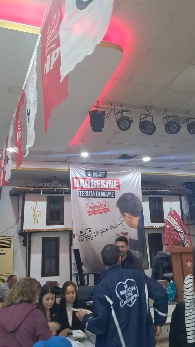 Karanlık ne kadar derinse şafak o kadar yakındır!
#İmamoğluMilleteEmanet
Herşey çok güzel olacak.