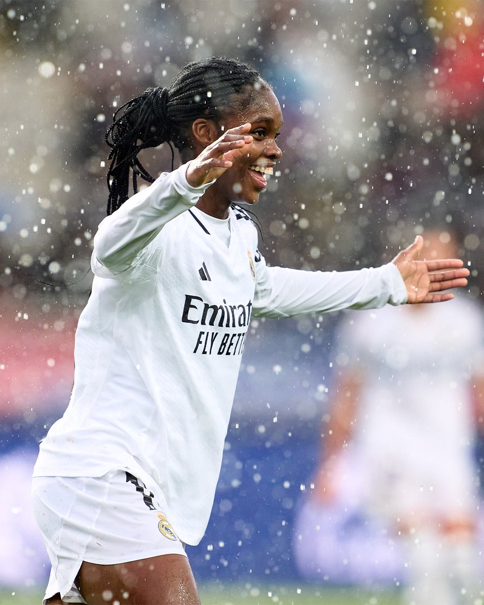 realmadridfem's tweet photo. 🤍✖️⚽ https://t.co/6vWjRVrymB