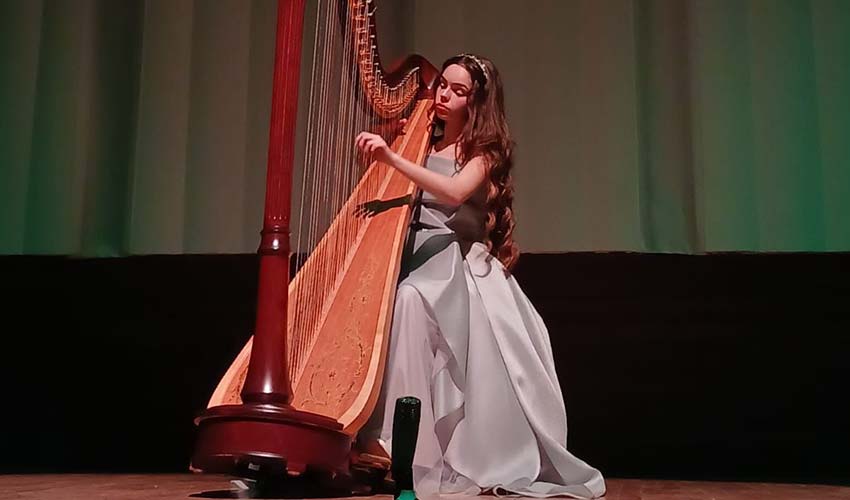 bizimizmir.net/gulec-ten-ekin…