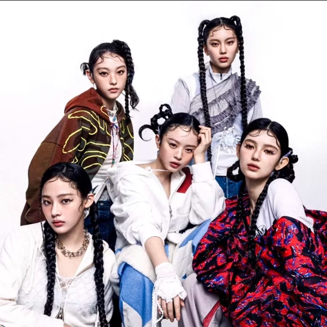 AboutMusicYT's tweet photo. NJZ announces they are pausing all their activities. https://t.co/ox7aVxzSi1