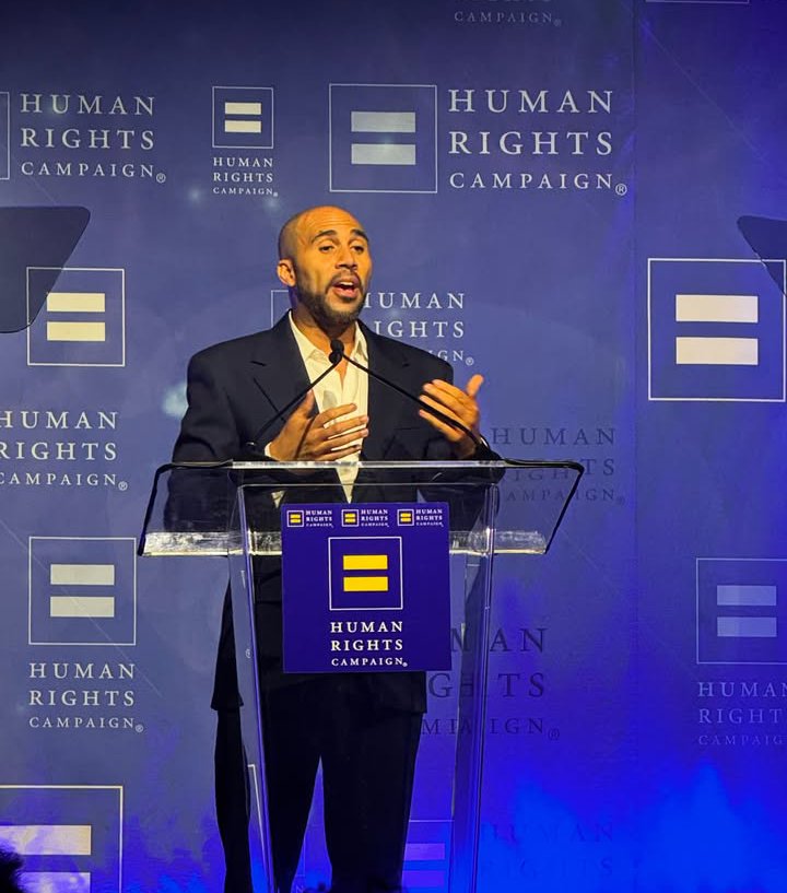 i love showing up for humans (and their rights) 

So proud of you my friend <a href="/toddhawk/">Todd Hawkins</a> 💙