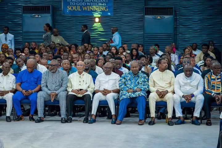 YGMites's tweet photo. HE Siminalayi Fubara, DSSRS was spotted today at Salvation Ministries, Port Harcourt, Rivers State.... as reported.

The Youth Grassroots Movement YGM, completely condemns the suspension of an elected Governor, an elected Deputy Governor, elected House of Assembly members, ... https://t.co/Ukw3nnGU0c