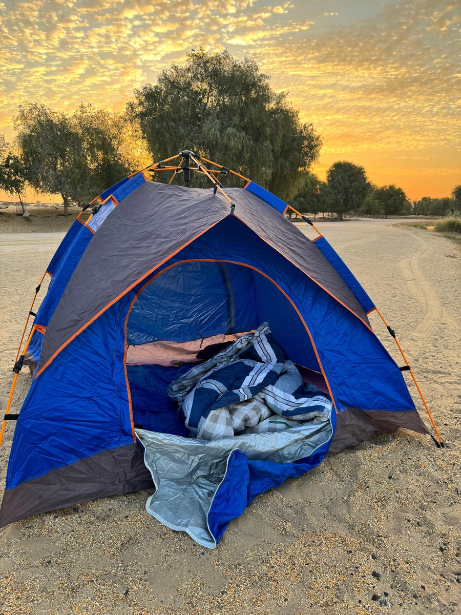 pklearn's tweet image. Beautiful #QudraDesert ❤️ 
Worth spending a night, camping in sand &amp;amp;waking up to vast desert, scenic lakes n chirping birds. 
Fun, clean, family/Group friendly &amp;amp; super safe.
If u r lucky, u see cute li'l deers running around. v did! 
#PARceptions
#LifeInDubai
#LoveLake
#SafeDubai