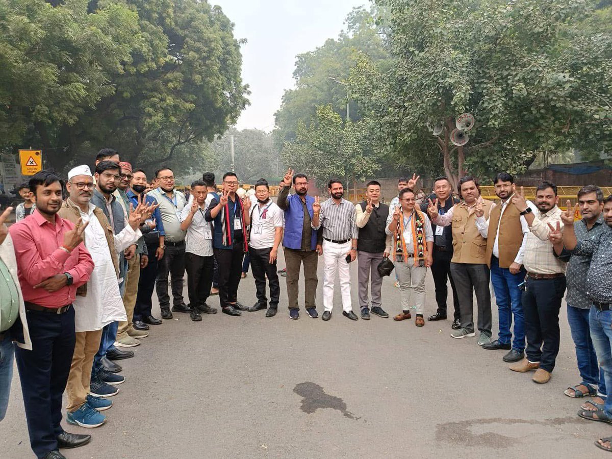 UPS के नाम पर सरकारी कर्मचारियों के वेतन से हर महीने होती कटौती को हड़पने की साजिश बर्दाश्त नहीं
#BoycottUPS 
<a href="/PMOIndia/">PMO India</a> <a href="/narendramodi/">Narendra Modi</a> <a href="/FinMinIndia/">Ministry of Finance</a> <a href="/nsitharaman/">Nirmala Sitharaman</a> <a href="/AINPSEFofficial/">Official X of AINPSEF NationalMissionForOPS Bharat</a> <a href="/ManjeetIMOPS/">Dr Manjeet Singh Patel</a> <a href="/VinodYa12843472/">विनोद यादव @AINPSEF,Delhi</a>
