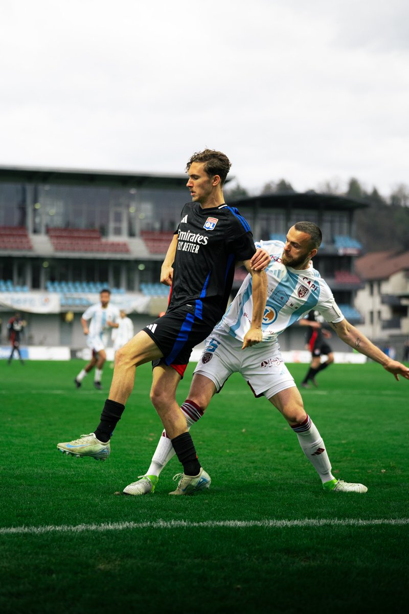 zozmov's tweet photo. 📸 THREAD PHOTOS

J’ai fait quelques photos du match d’hier entre @OL et @FCBourgoin38 en N2 !

RT x FAV appréciés 🙌🏻 https://t.co/qYVrYyoqDJ