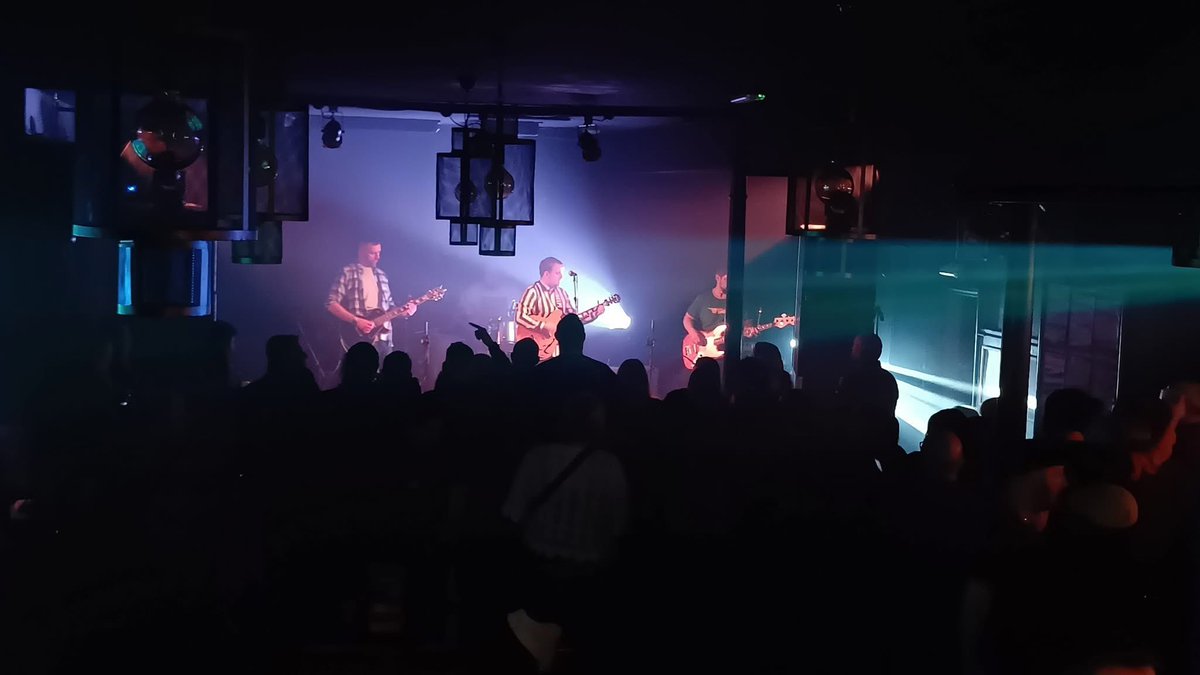 Monza Express tweet media