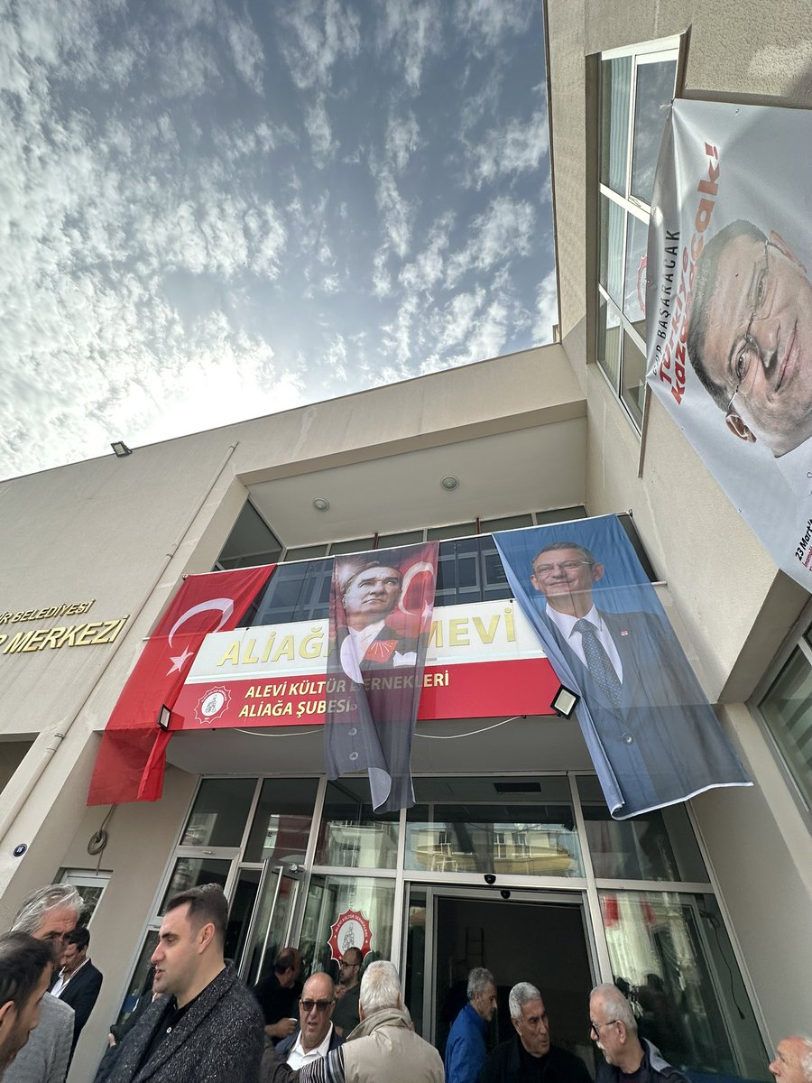 Oyumuzu kullandık 🙏🏻 <a href="/ekrem_imamoglu/">Ekrem İmamoğlu</a> 

<a href="/busrasvg/">Büşra Sevgi Kavaklıoğulları</a>